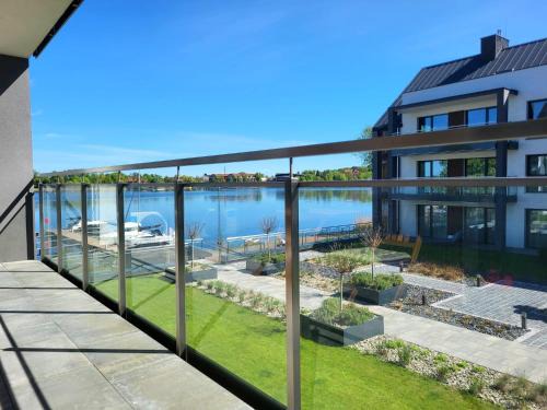 Ostroda Apartment | Apartament ŻURAW z widokiem na jezioro Drwęckie ROYAL APARTS OSTRÓDA