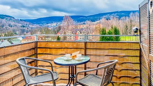 Swieradow-Zdroj Apartment | Apartament H7 z Pięknym Widokiem - 5D Apartments