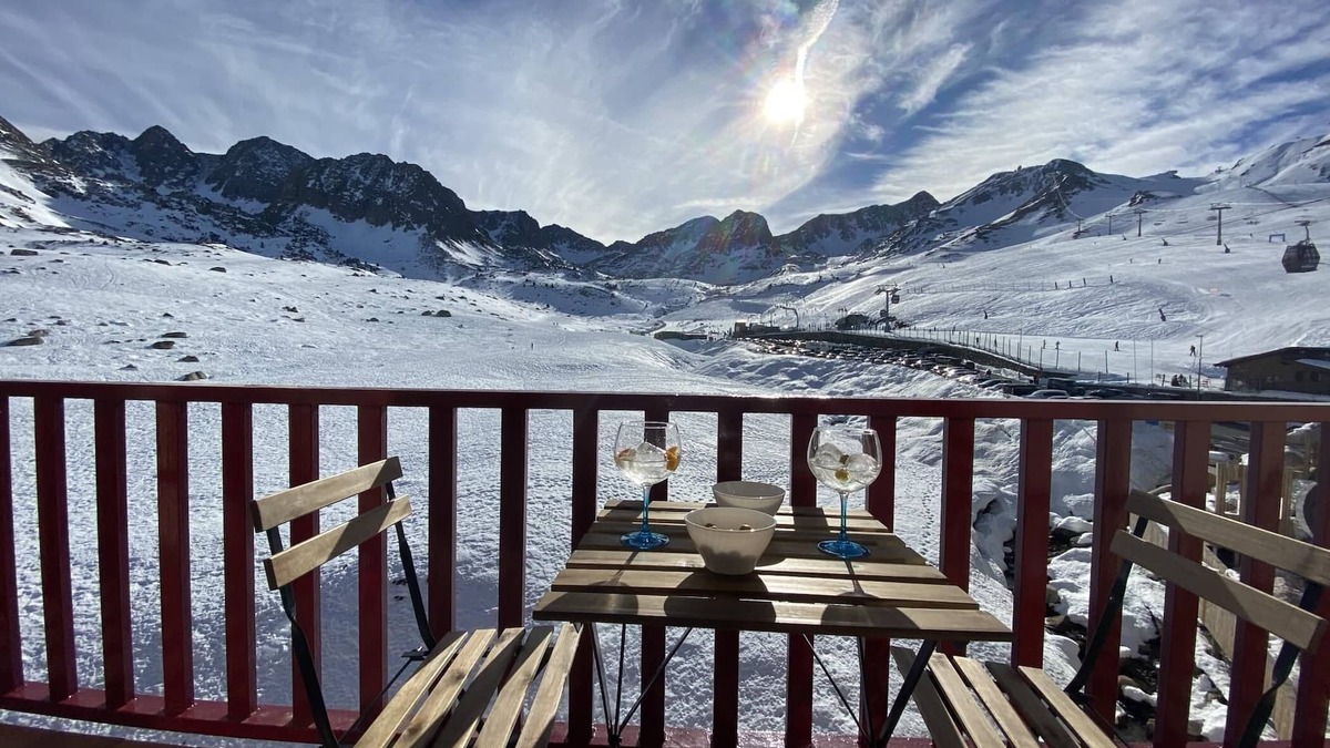 Pas de la Casa Apartment | Apartament Refugio - In front of Ski Races - Pas de la Casa 5 pax