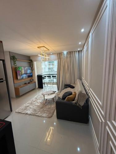 Tabuleiro dos Oliveiras Apartment | Apartamento alto padrão de 2 quartos com Garagem
