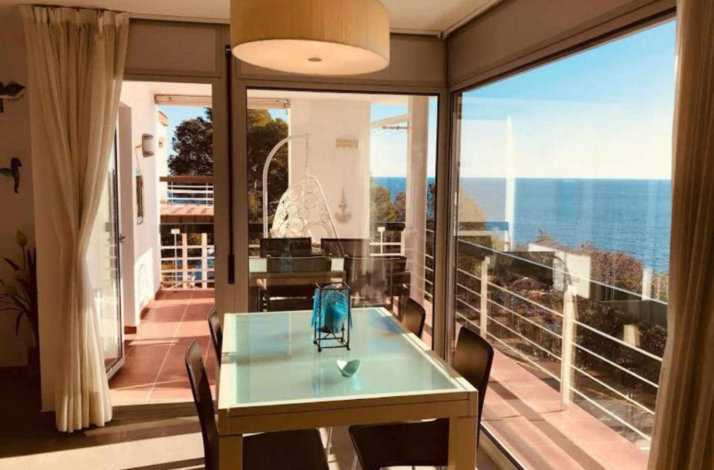 Salionc Apartment | Apartamento Cala Salionç Playa frente a la playa