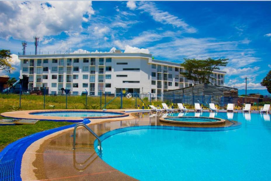 Montenegro Apartment | Apartamento cerca parque del Café con Piscina