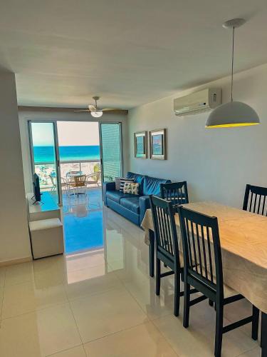 Vila Nova Apartment | Apartamento Clean com Vista para a Praia do Forte - Cabo Frio