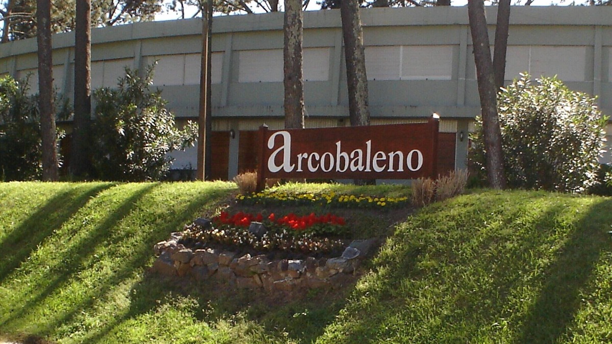 Punta del Este Apartment | APARTAMENTO COMPLEJO ARCOBALENO PUNTA DEL ESTE CON PISCINA Y SERVICIOS