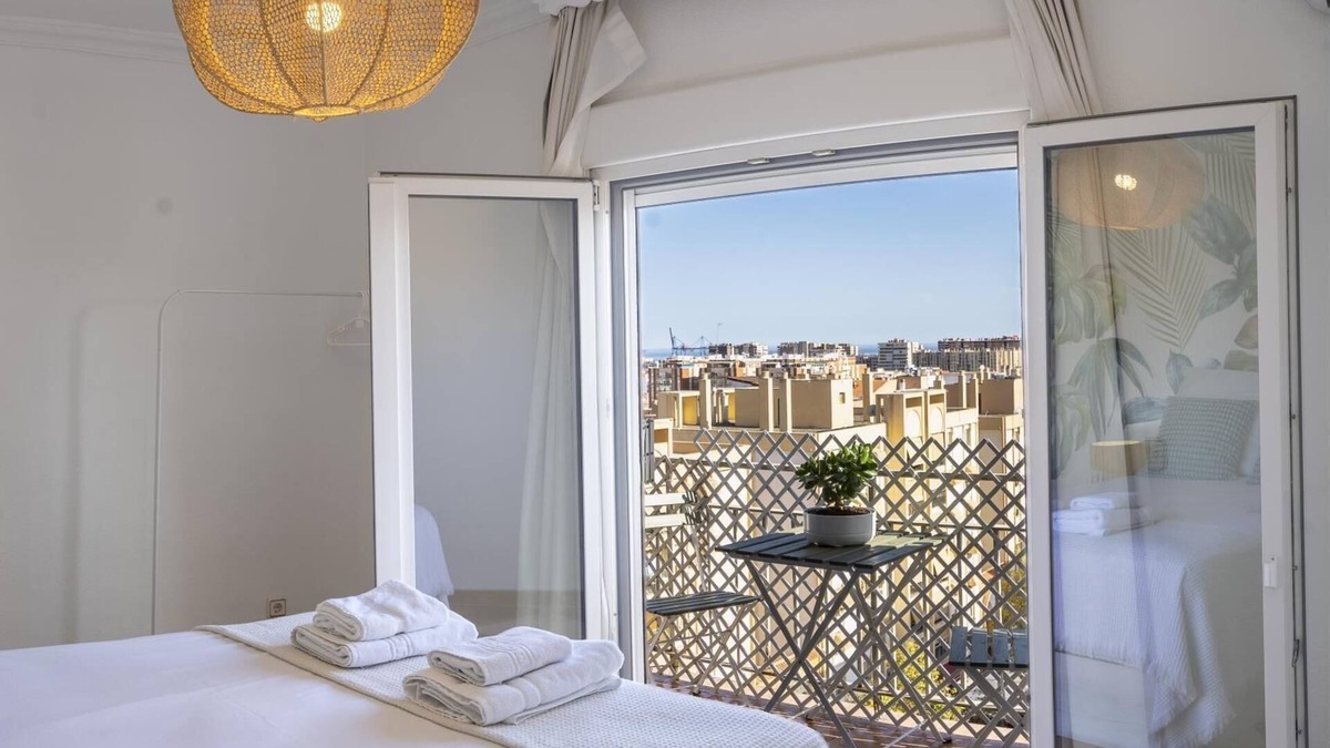 La Trinidad Apartment | Apartamento con Balcon. Free Parking