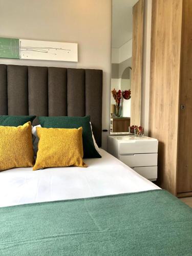 Chapinero Apartment | Apartamento con piscina climatizada, excelente ubicación, luz natural, acogedor y con estilo