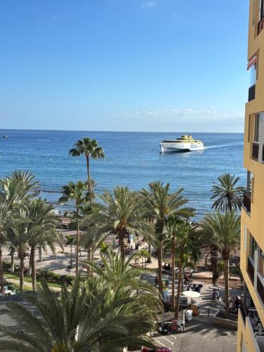 Los Cristianos Apartment | Apartamento con Vistas al Mar