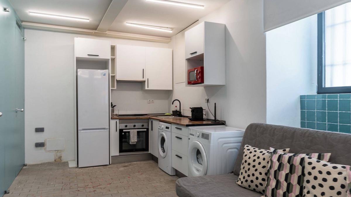 Literary Quarter Apartment | Apartamento en Centro de Madrid - Artist Workshop
