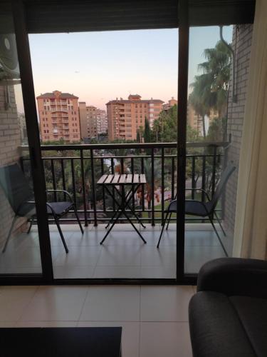 Castello de la Plana Apartment | Apartamento cerca del centro con parking gratuito