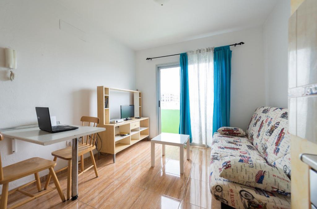 Vecindario Apartment | Apartamento Faycan