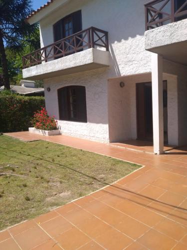 Piriapolis Apartment | Apartamento independiente en planta baja. Zona residencial