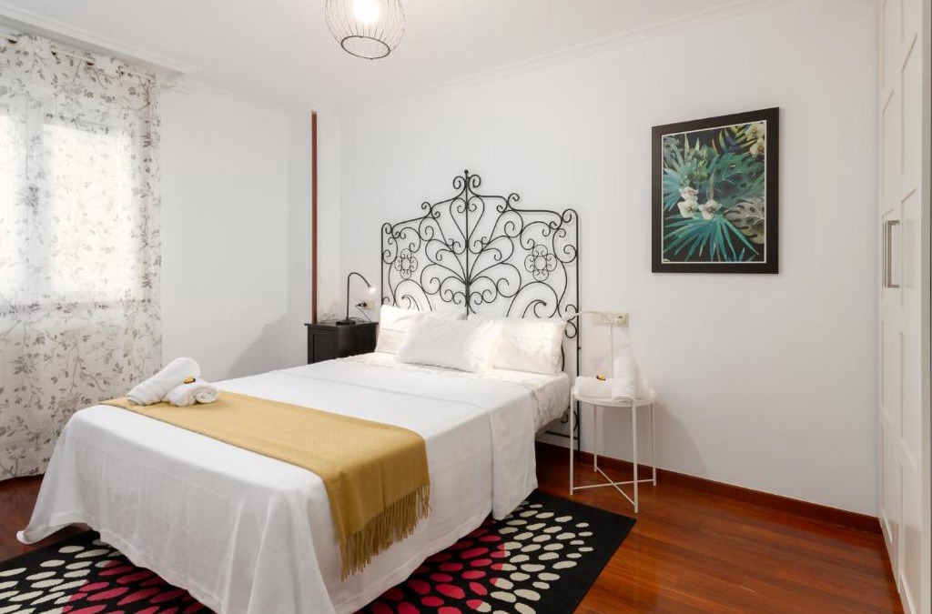 Distrito Llano Apartment | Apartamento Luisa Gijon