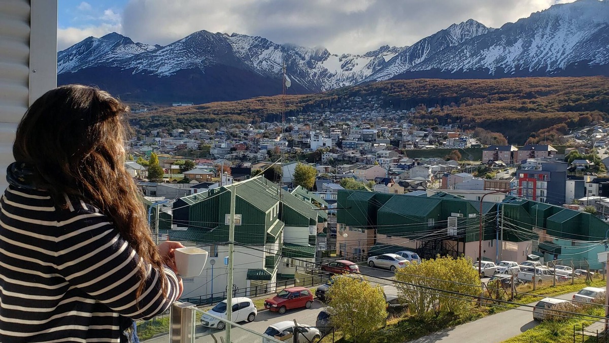 Province of Tierra del Fuego Apartment | Apartamento luminoso y céntrico con balcón.