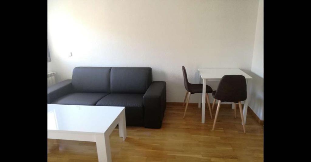 Puente de Vallecas Apartment | Apartamento nuevo cerca del autobús y metro con piscina