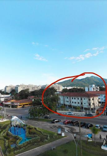 Barra da Lagoa Apartment | Apartamento Ubatuba, Itaguá, bem localizado, duas vagas de garagem