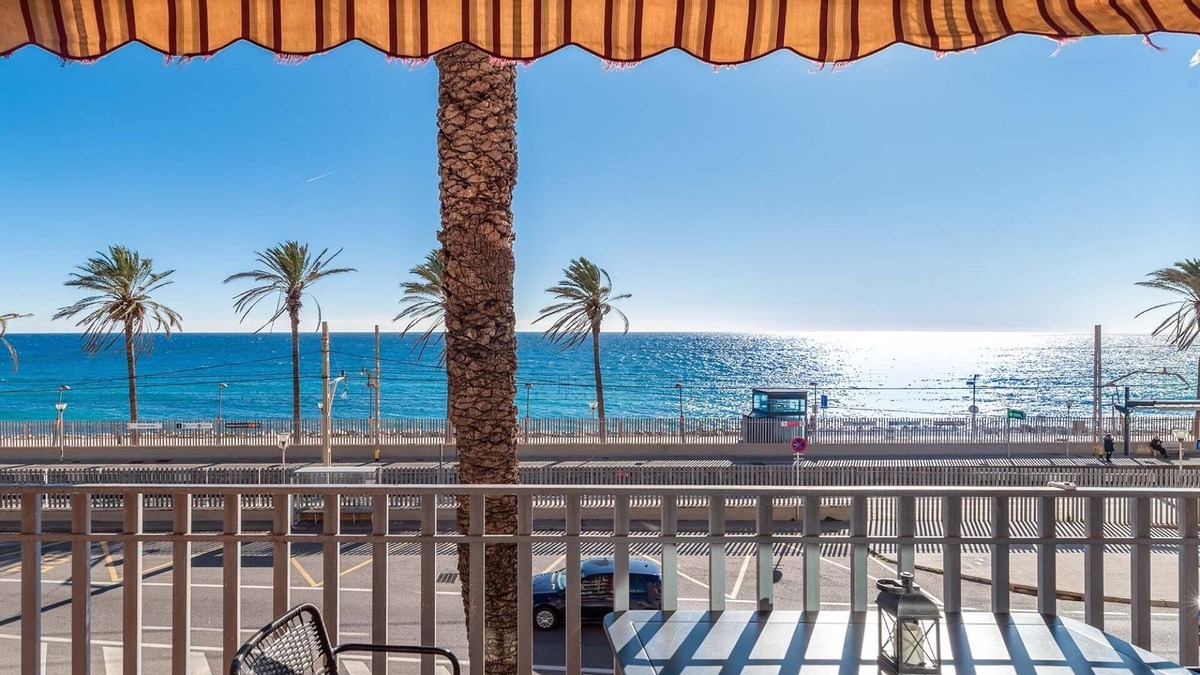Vilassar de Mar Apartment | Apartamento Vistamar a 25km BCN with Sea View, Terrace, Balcony, A/C & Wi-Fi