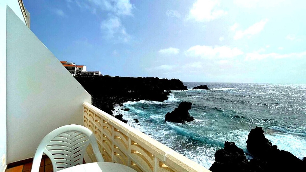 Valverde Apartment | Apartamento with unforgettable views of the sea