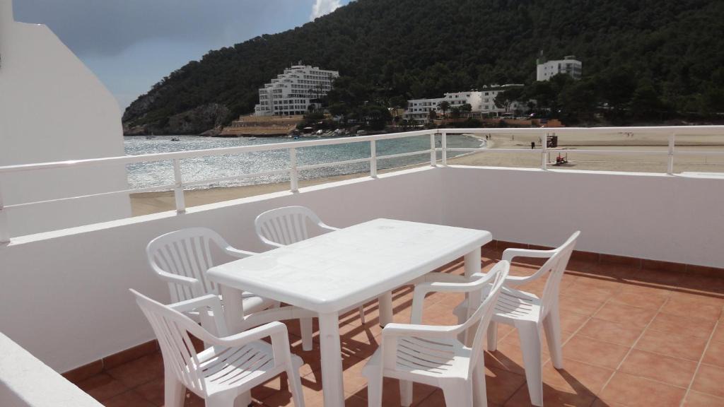 Cala Llonga Apartment | Apartamentos Cala Llonga