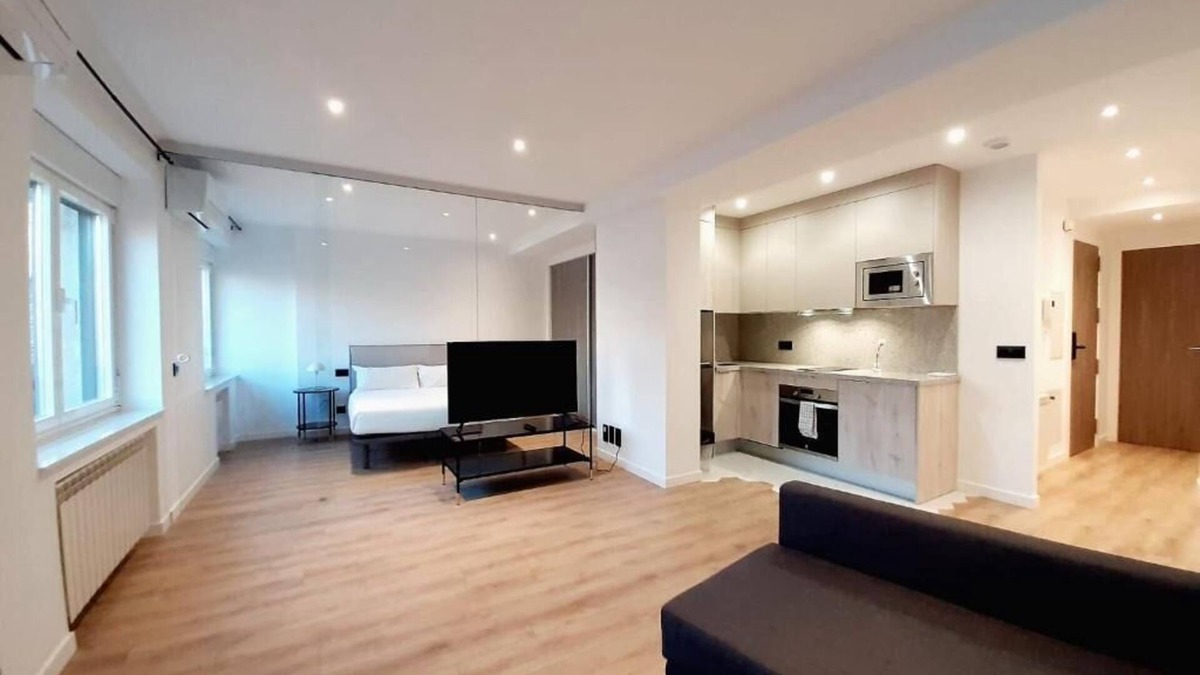 Centro Apartment | Apartamentos Celestina by gaiarooms