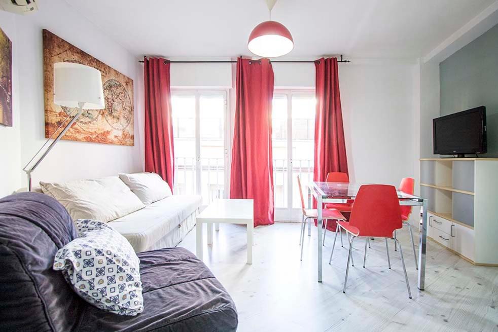 Cuatro Caminos Apartment | Apartamentos Goyescas Deco