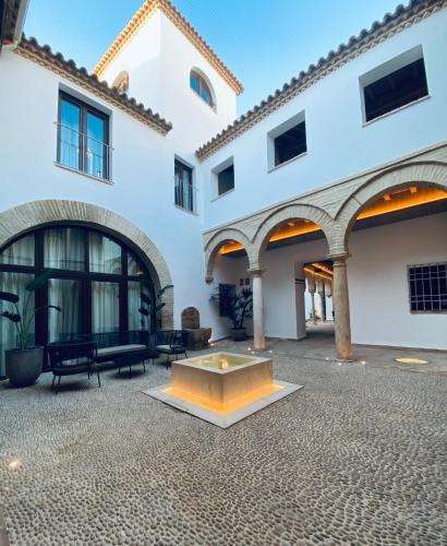 La Catedral Apartment | Apartamentos Los Patios del Pañuelo