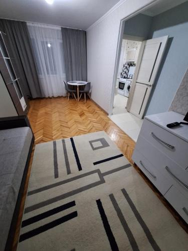 Chisinau Apartment | Apartamentul Teilor