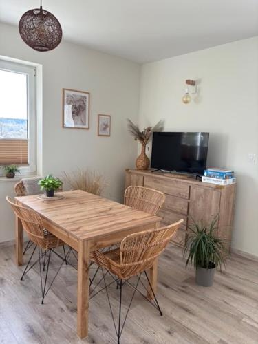 Zagnansk Apartment | Apartamenty na Wzgórzu Boho 1- Jacuzzi, sauna, survival, free parking