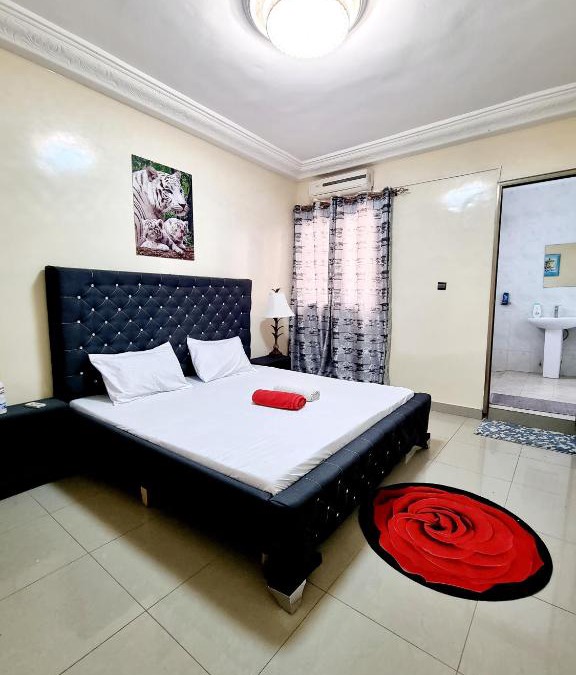 Ouakam Apartment | Apartement 3Chambres Climatisées Salon Cuisine