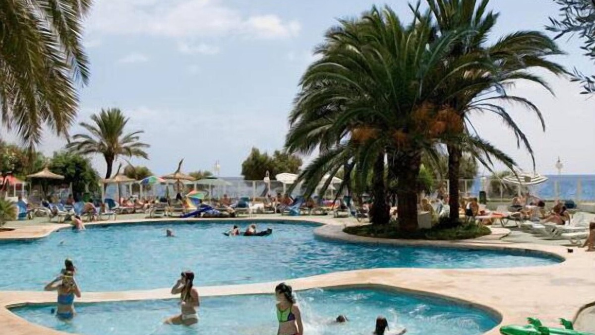 S'illot Hotel | Aparthotel Playa Dorada