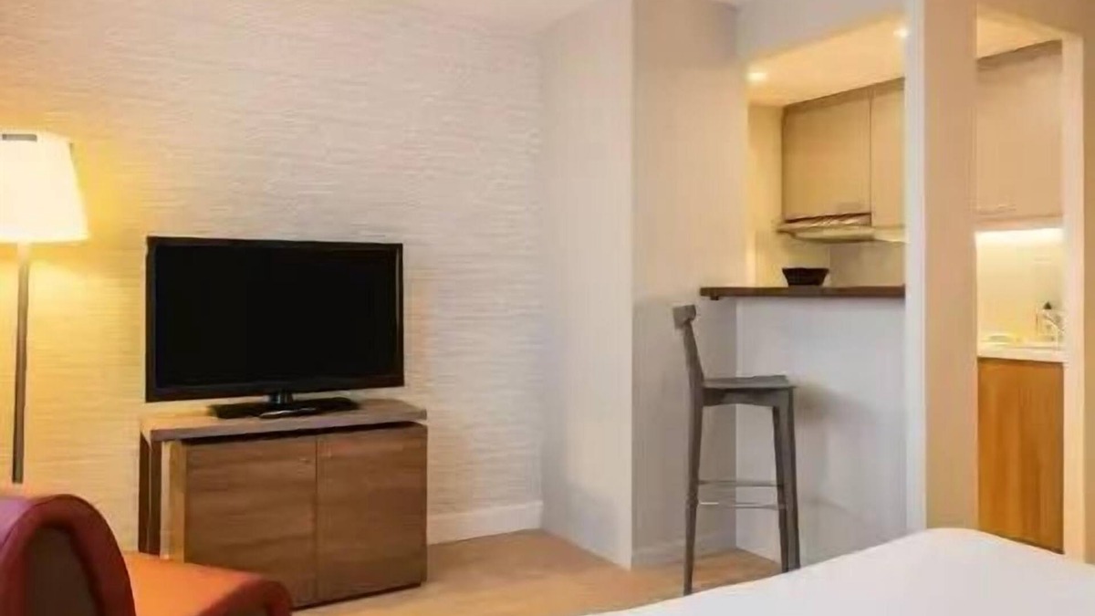 Thoiry Apartment | Aparthotel Adagio Geneva Saint-Genis-Pouilly* - Large Studio 2 People