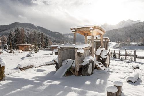 Valdaora di Sopra Apartment | Aparthotel Familiaris - Family Apartments - Pools & Spa in Dolomites