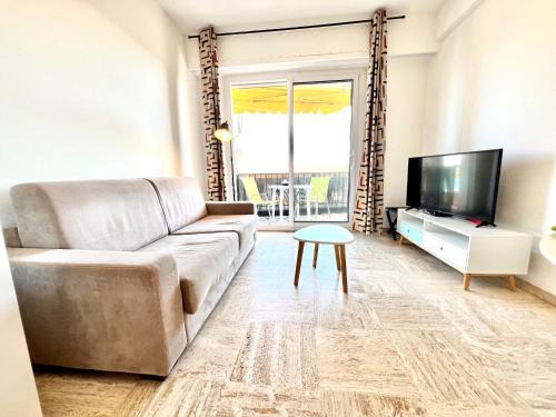 La Californie Apartment | ApartHotel Riviera - Terrasse des Bougainvillees - 100m Promenade des Anglais