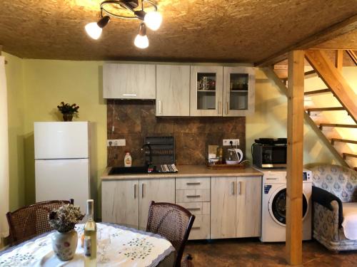 Holany House | Apartmán Holany