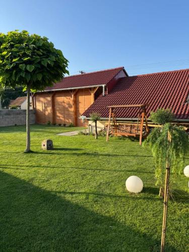 Drnholec Apartment | Apartmán Sebina zaručujici absolutní soukromi a klid s láhví vína jako dárek