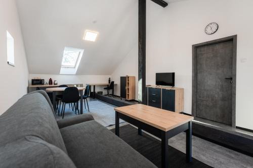 Prague 12 Apartment | Apartmány Modřany