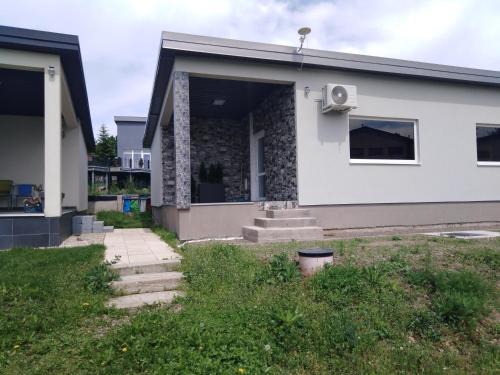 Kaluza House | Apartmány Vihorlat II