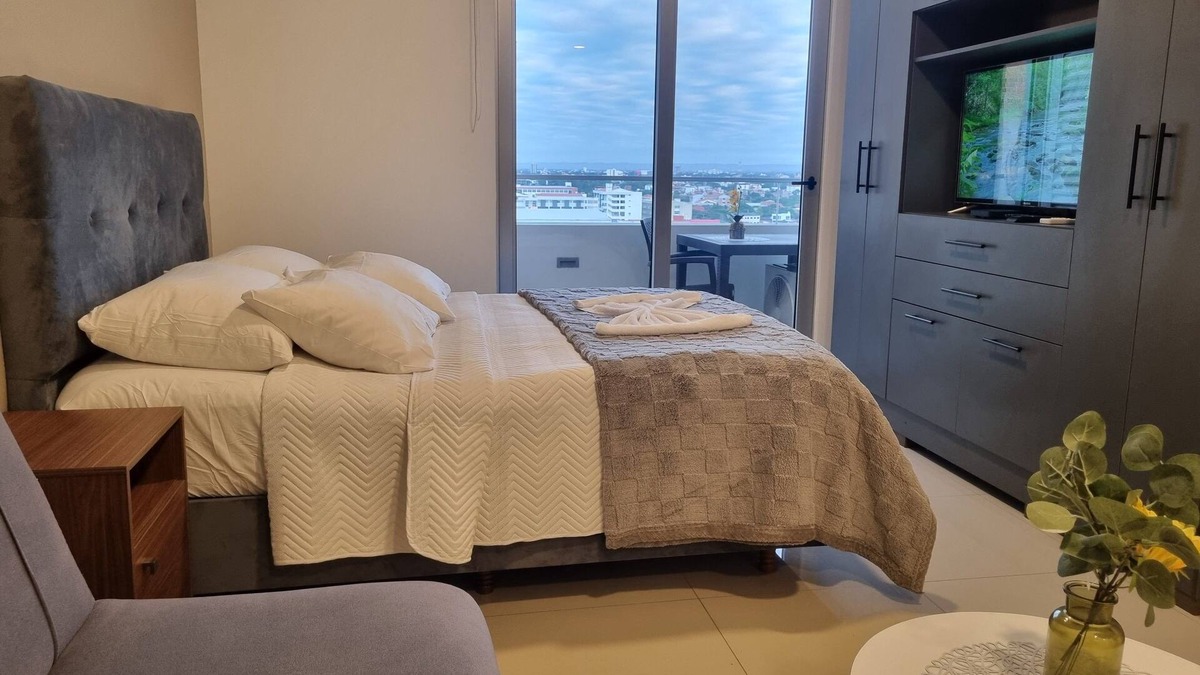 Santa Cruz Apartment | Apartment with Balcony & View/Swimming Pool/Gym at Equipe