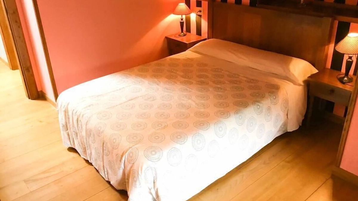 Arguebanes Apartment | Apartment Private Bathroom - Los Alcornoque