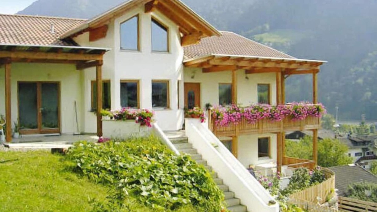 San Martino in Passiria Apartment | Apartment in St. Martin in Passeiertal with terrace