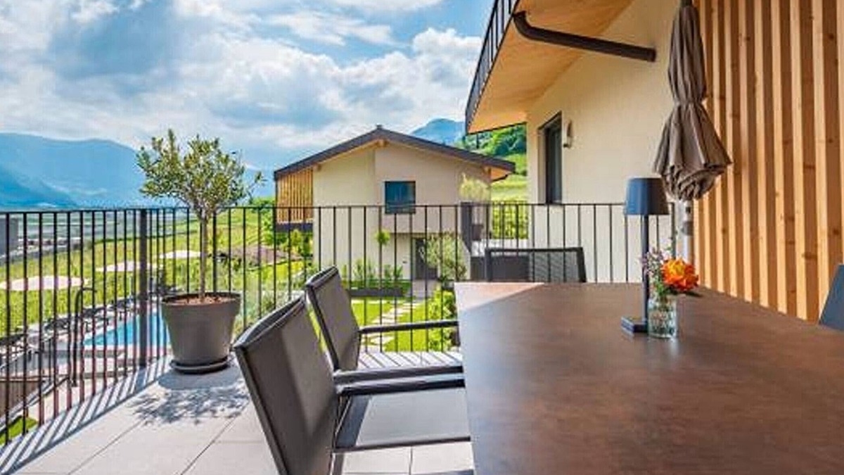 Tramin Apartment | Apartment 'Katherina' with Mountain View, Shared Pool and Wi-Fi