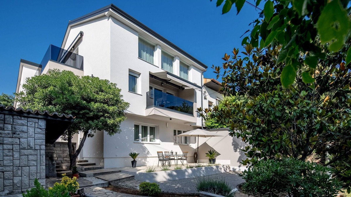 Zurkovo Apartment | Apartman 3 With Garden Desamani 975, Kostrena, Croatia