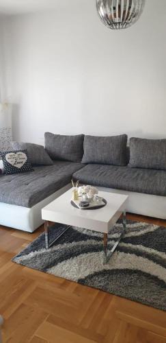 Zagreb Apartment | Apartman Aura