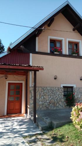 Lukovdol Apartment | apartman Luisiana