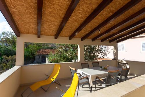 Zrnovnica Apartment | Apartman MAREL