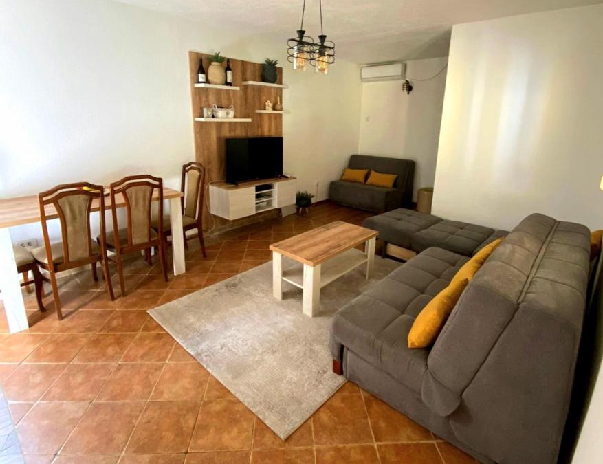 Mahala Apartment | Apartman Maslina