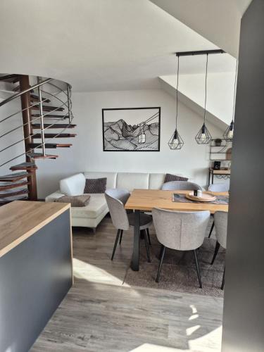 Velky Slavkov Apartment | Apartman pod Smokovcom