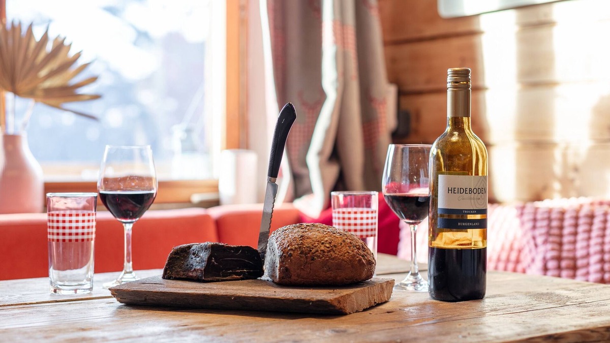 Hopfgarten im Brixental Apartment | Apartment in a rustic and cosy mountain hut