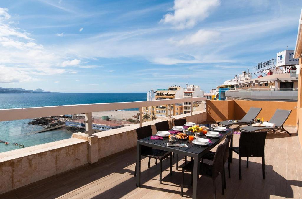 Las Palmas de Gran Canaria Apartment | Apartment Las Canteras Nautilus 8D by VillaGranCanaria