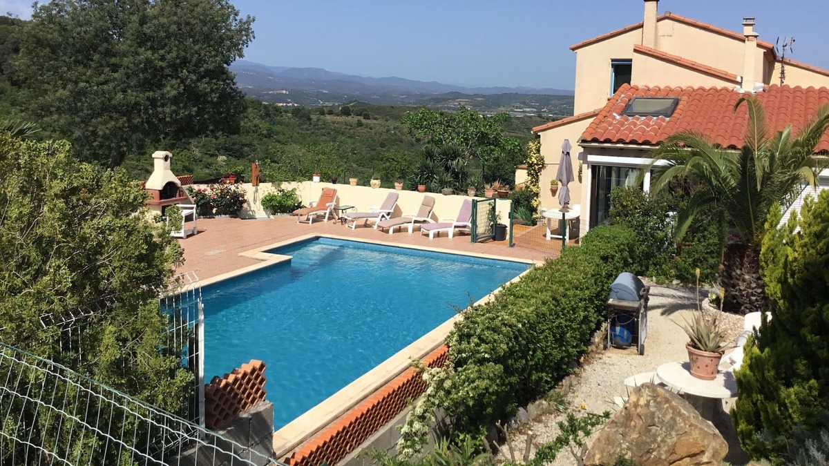 Montesquieu-des-Alberes Apartment | Apartment rental