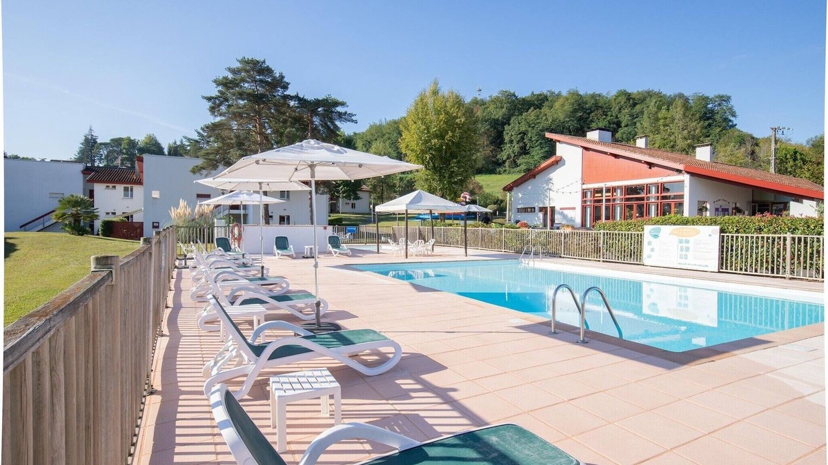 Saint-Jean-Pied-de-Port Apartment | Apartment in Saint-Jean-Pied-de-Port Park